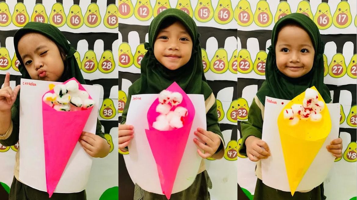 gambar anak bikin art and craft
