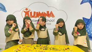 anak bikin kreativitas